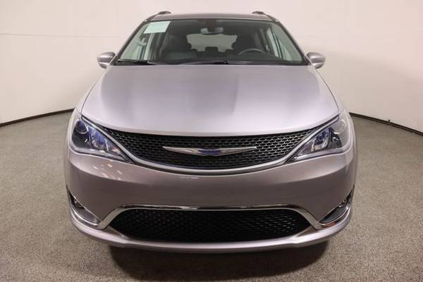 2020 Chrysler Pacifica, Billet Silver Metallic Clearcoat - cars &... for sale in Wall, NJ – photo 8