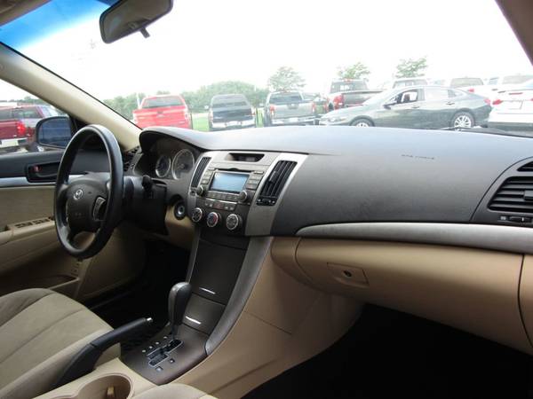 2009 *Hyundai* *Sonata* *4dr Sedan I4 Automatic GLS* for sale in Omaha, NE – photo 10
