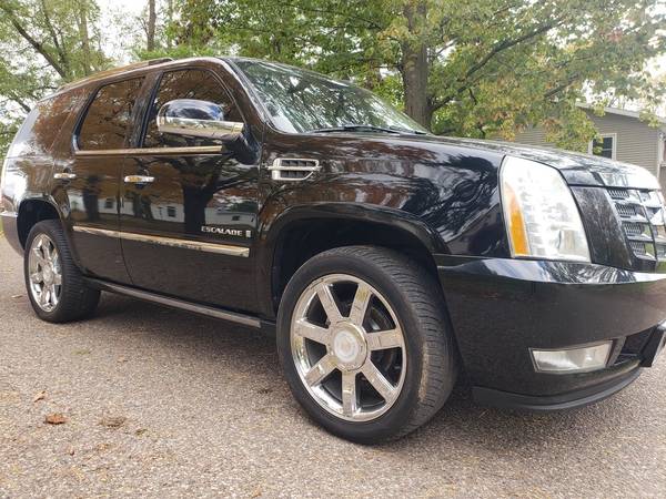 2007 Cadillac Escalade SUV for sale in New London, WI – photo 7