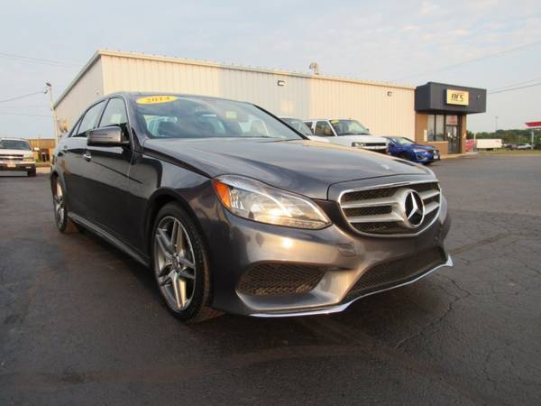 2014 Mercedes-Benz E350 Luxury 4MATIC - cars & trucks - by dealer -... for sale in Rockford, IL – photo 12