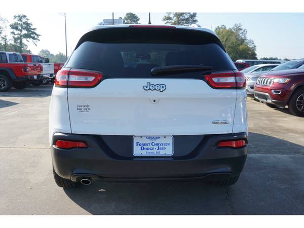 2018 Jeep Cherokee Latitude Plus - - by dealer for sale in Forest, MS – photo 21