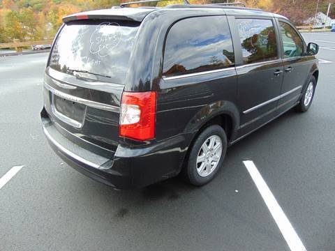 2013 Chrysler Town & Country - - by dealer - vehicle for sale in Waterbury, CT – photo 6