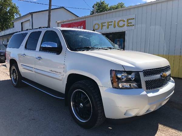 2008 CHEVROLET SUBURBAN LTZ+NAV+DVD+BOSE+NEW TIRES+NO FEES+FINANCING for sale in CENTER POINT, IA – photo 2