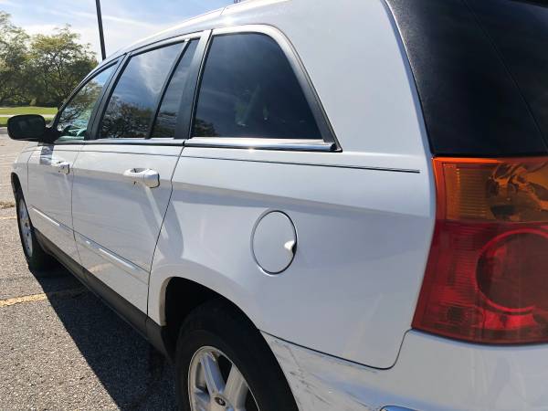Best Buy! 2006 Chrysler Pacifica! 3rd Row! for sale in Ortonville, MI – photo 10