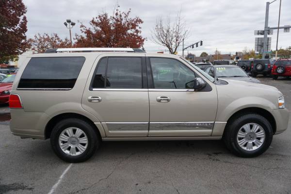 ☾ 2008 Lincoln Navigator ▶ Luxurious SUV ▶ Sale Price ▶ ▶ - cars &... for sale in Eugene, OR – photo 5