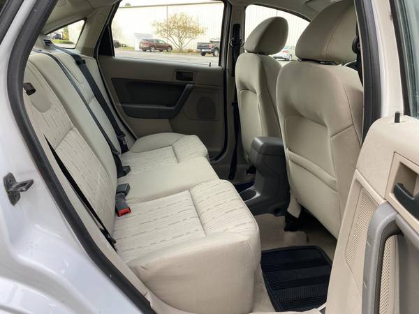 2008 FORD FOCUS SE Automatic with 88K miles - cars & trucks - by... for sale in Crystal Lake, IL – photo 13