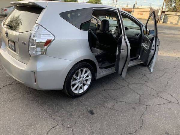 2012 TOYOTA PRIUS V - cars & trucks - by dealer - vehicle automotive... for sale in North Hollywood, CA – photo 7