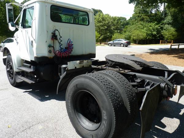 Low Miles International 4700 Day Cab Diesel Truck DT466 AUTOMATIC for sale in Duluth, GA – photo 9