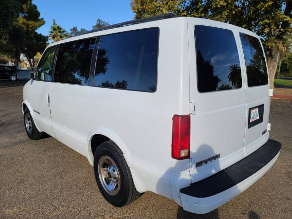 1999 GMC Safari AWD 3dr Extended Mini Van ** ONE OWNER** - cars &... for sale in Modesto, CA – photo 5
