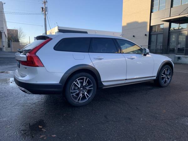 2018 Volvo V90 T6 AWD Cross Country for sale in Portland, OR – photo 8