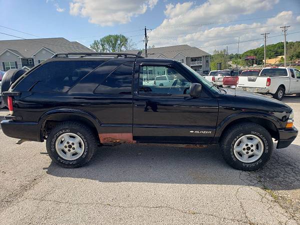 2000 Chevrolet Blazer LS - - by dealer - vehicle for sale in Fenton, MO – photo 4