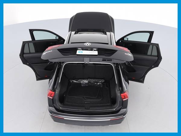 2018 VW Volkswagen Tiguan 2 0T SE 4MOTION Sport Utility 4D suv Black for sale in Austin, TX – photo 18