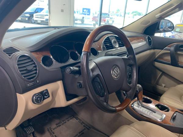 2011 BUICK ENCLAVE CXL-2 - cars & trucks - by dealer - vehicle... for sale in Springfield, IL – photo 10