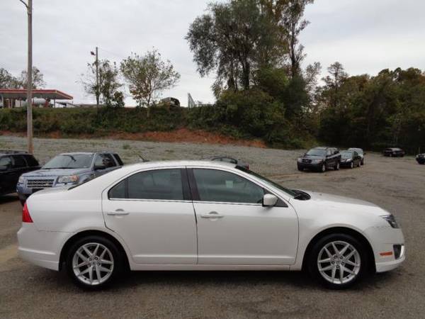 2011 Ford Fusion V6 SEL - cars & trucks - by dealer - vehicle... for sale in Martinsville, VA – photo 4
