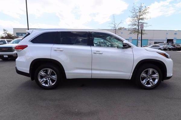 2018 Toyota Highlander Limited - - by dealer - vehicle for sale in CHANTILLY, District Of Columbia – photo 9