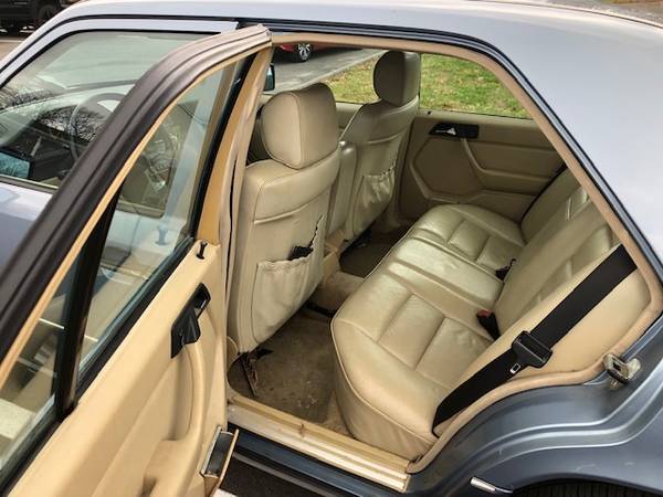 Classic Mercedes-Benz 300E - cars & trucks - by owner - vehicle... for sale in Woodbury, CT – photo 6