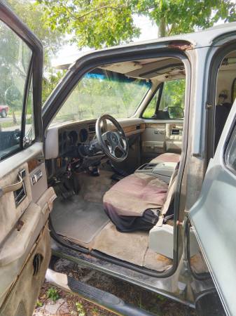 88 Chevy Suburban 4x4 for sale in Merritt Island, FL – photo 3