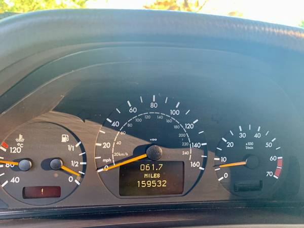 2000 Mercedes Benz E320!! Beautiful vehicle!!! - cars & trucks - by... for sale in Elizabeth, NY – photo 14
