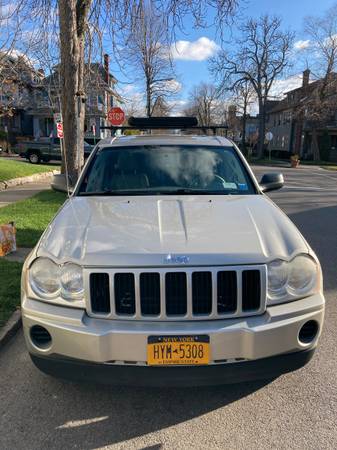 2007 Jeep Grand Cherokee Laredo - SET OF SNOW TIRES INCLUDED - cars... for sale in Buffalo, NY – photo 4