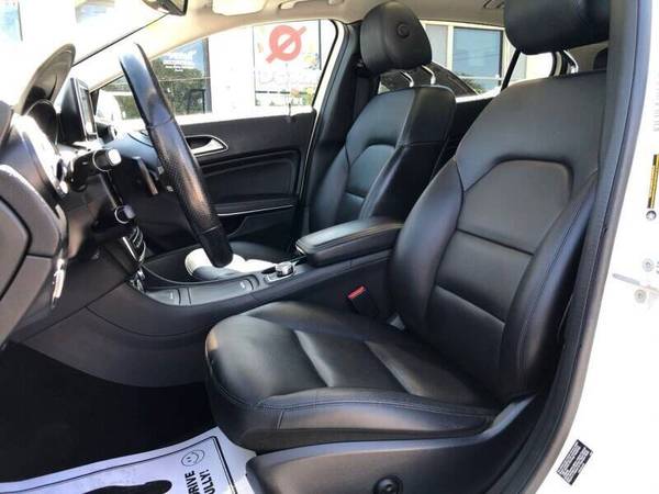 15 Mercedes GLA LOADED UP LEATHER BACK UP CAMERA for sale in Springdale, AR – photo 10