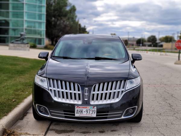 2011 Lincoln MKT, Fully Loaded w/ TVs, Refrigerator, Power... for sale in milwaukee, WI – photo 2