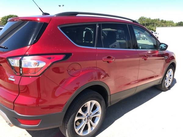 2018 Ford Escape SE - First Time Buyer Programs! Ask Today! for sale in Whitesboro, TX – photo 4