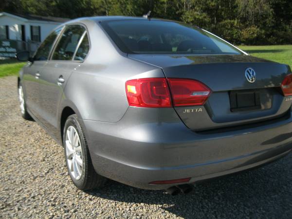 2011 VOLKSWAGEN JETTA SE (5 SPEED) EXCELLENT CONDITION for sale in Indiana, PA – photo 3