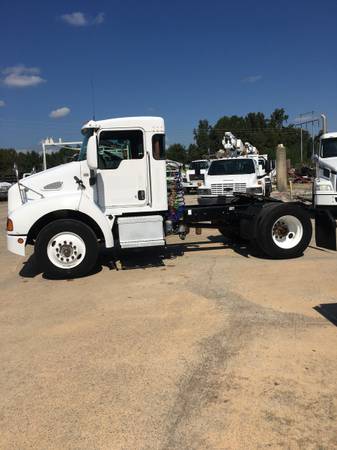 Single Axle Day Cab - cars & trucks - by dealer - vehicle automotive... for sale in Cullman, KY – photo 4