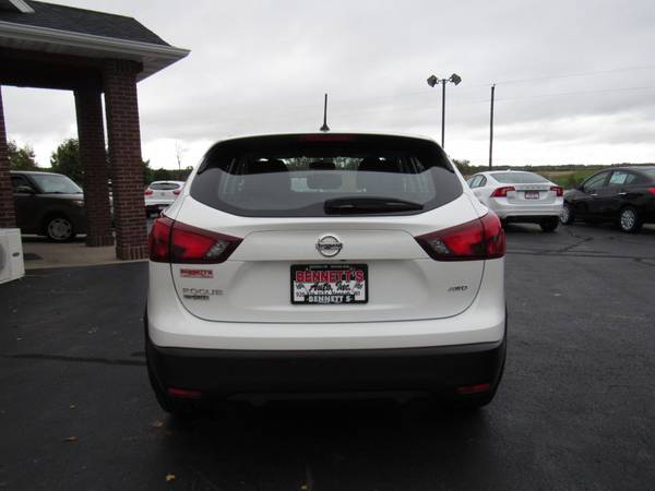 2018 Nissan Rogue Sport S for sale in Neenah, WI – photo 6