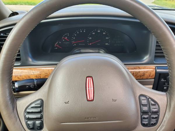 1999 Lincoln Continental!! LOW MILES!! Leather!! Sunroof!! Clean AF!! for sale in Dubuque, IA – photo 17
