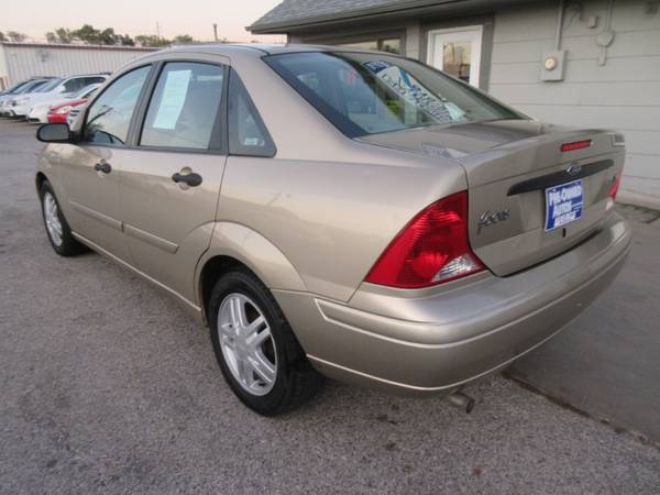 2002 Ford Focus SE Sedan - Automatic- Wheels - Low Mileage - 59K!! -... for sale in Des Moines, IA – photo 8