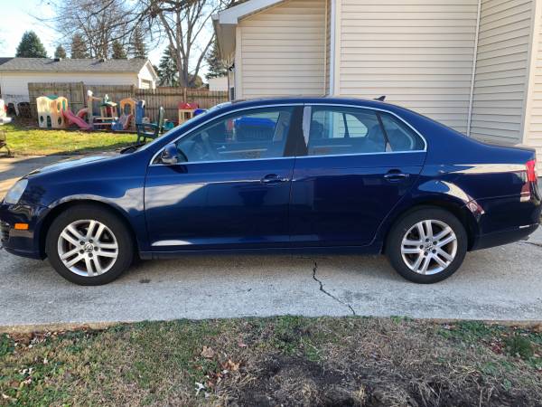 2007 Volkswagen Jetta - cars & trucks - by owner - vehicle... for sale in Bloomington, IL – photo 6