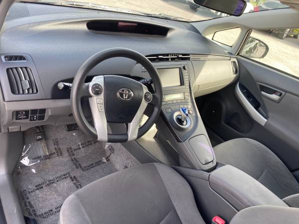 2011 TOYOTA PRIUS THREE - - by dealer - vehicle for sale in Indianapolis, IN – photo 10
