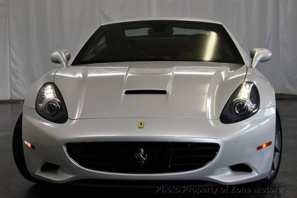 2013 *Ferrari* *California* *2dr Convertible* Bianco - cars & trucks... for sale in Addison, IL – photo 6