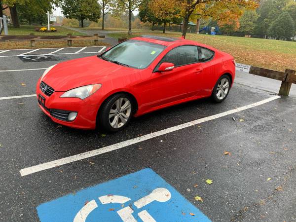 2010 Hyundai Genesis coupe for sale in Framingham, MA – photo 2