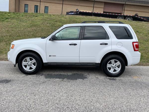 2009 FORD ESCAPE HYBRID 4WD ONLY 83K MILES EXTRA CLEAN 40MPG - cars... for sale in Halethorpe, MD – photo 3