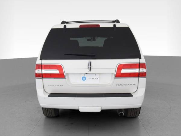 2013 Lincoln Navigator Sport Utility 4D suv White - FINANCE ONLINE -... for sale in Baltimore, MD – photo 9