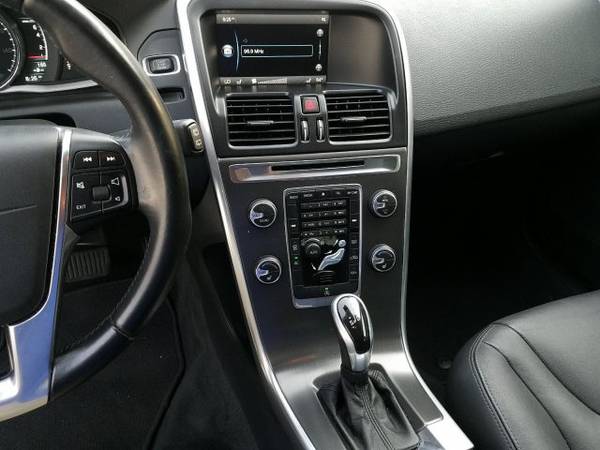 2015 Volvo XC60 T5 Drive-E Premier SKU:F2597560 SUV for sale in Plano, TX – photo 13