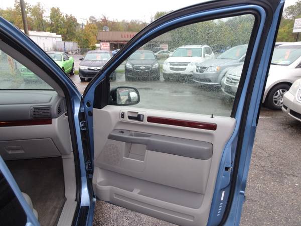 2007 Ford Freestar SEL, Wow! Immaculate Condition + 3 months Warranty for sale in Roanoke, VA – photo 12