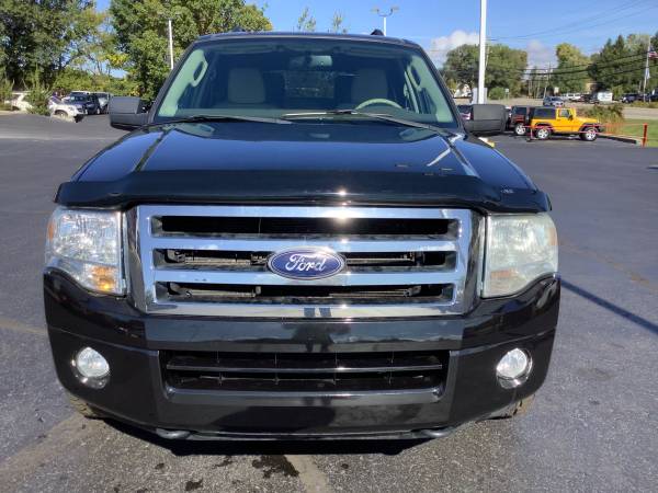 3rd Row! 2010 Ford Expedition XLT! 4x4! No Accidents! - cars &... for sale in Ortonville, OH – photo 8