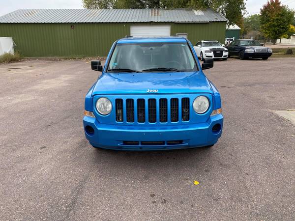 2008 Jeep Patriot Sport 4WD (Bargain) - cars & trucks - by dealer -... for sale in Sioux Falls, SD – photo 3
