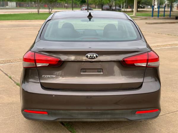 2017 KIA forte LX sedan for sale in Oklahoma City, OK – photo 7