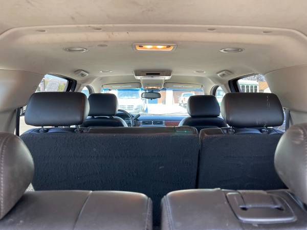2010 Chevrolet Suburban LT 4x4/3rd Row/Leather/DVD! for sale in Grand Forks, ND – photo 10