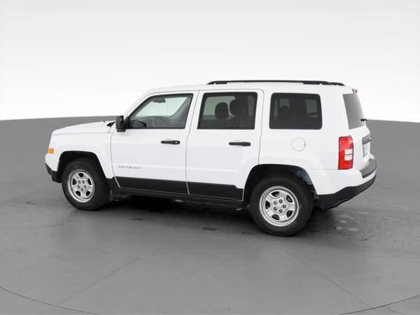 2015 Jeep Patriot Sport SUV 4D suv White - FINANCE ONLINE - cars &... for sale in Long Beach, CA – photo 6