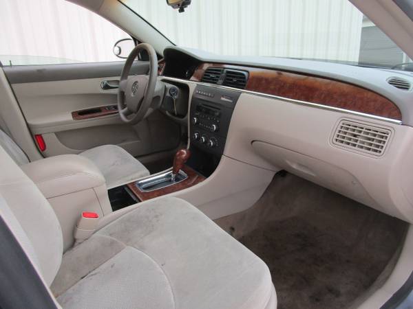 2005 Buick LaCrosse CX - - by dealer - vehicle for sale in Wilmington, OH – photo 11