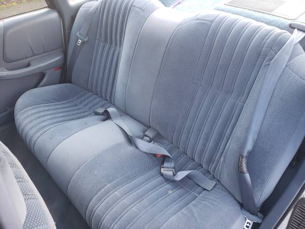 1995 *BUICK* *REGAL* *CUSTOM* - *LOW MILES* *DEPENDABLE* *FLOATS* -... for sale in Portland, OR – photo 12