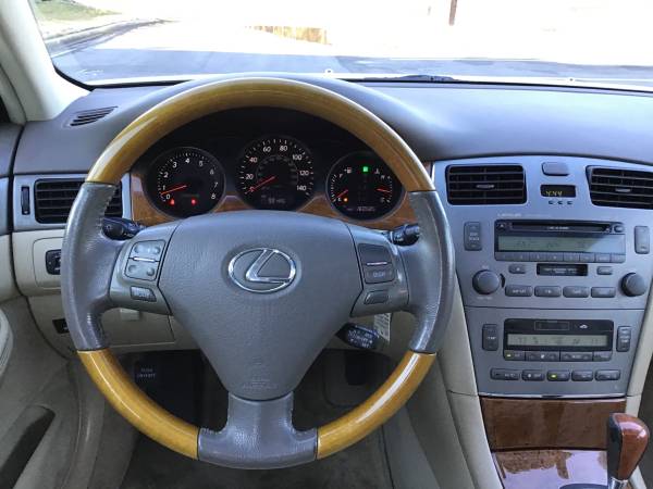 2005 Lexus ES330 LOADED! Super Nice! - - by dealer for sale in Charlotte, NC – photo 16