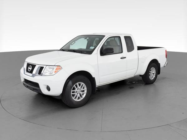 2017 Nissan Frontier King Cab SV Pickup 2D 6 ft pickup White -... for sale in Visalia, CA – photo 3