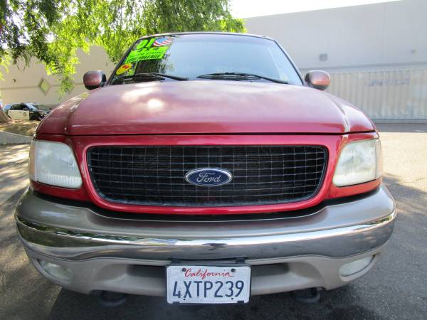 2001 Ford Expidition V8 eddie Bauer 4WD Third Row 130k Original for sale in Fresno, CA – photo 3