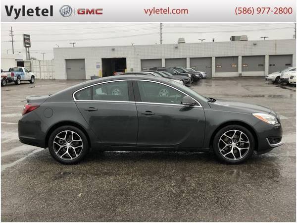 2017 Buick Regal sedan 4dr Sdn Sport Touring FWD - Buick - cars &... for sale in Sterling Heights, MI – photo 2